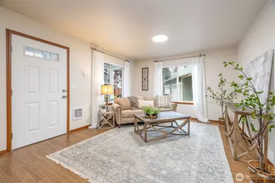 422 Oak Hill Lane, Burlington, WA 98233 - Photo 4