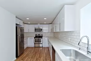 5045 37th Ave S, Seattle, WA 98118 - Photo 8