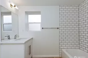 5045 37th Ave S, Seattle, WA 98118 - Photo 10