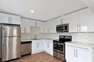 5045 37th Ave S, Seattle, WA 98118 - Photo 4