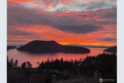 4122 Ellisport Place, Anacortes, WA 98221 - Photo 2