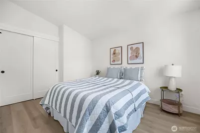 513 NE 123rd Street, Seattle, WA 98125 - Photo 18