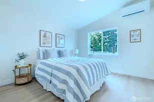 513 NE 123rd St, Seattle, WA 98125 - Photo 10