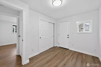 8742 3rd Avenue NW, Seattle, WA 98117 - Photo 24