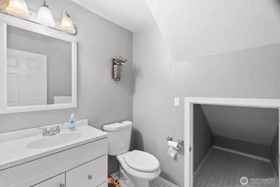 4932 Siskiyou Loop SE, Olympia, WA 98501 - Photo 8