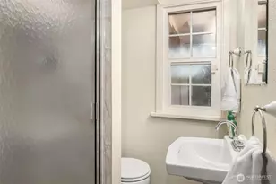 18023 62nd Ave NE, Kenmore, WA 98028 - Photo 32