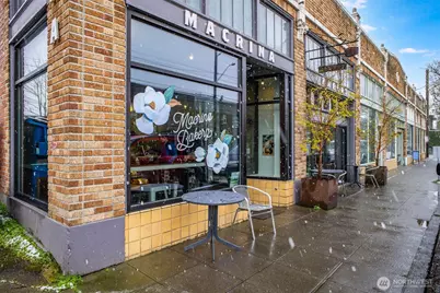 2219 14th Avenue W #202, Seattle, WA 98119 - Photo 18