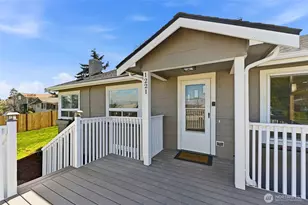 1221 S 101st St, Seattle, WA 98168 - Photo 4