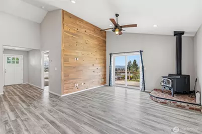 1407 N 14th, Kelso, WA 98626 - Photo 2