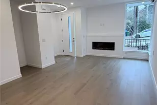 2009 S Norman, Seattle, WA 98144 - Photo 4