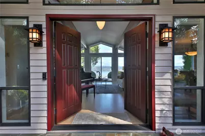 8111 Possession Ridge Lane, Clinton, WA 98236 - Photo 14