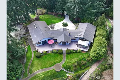 8111 Possession Ridge Lane, Clinton, WA 98236 - Photo 12