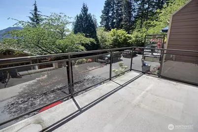 23300 SE Black Nugget Road #H2, Issaquah, WA 98029 - Photo 8