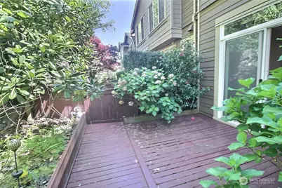 23300 SE Black Nugget Road #H2, Issaquah, WA 98029 - Photo 18