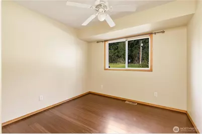 1583 Mark Street, Oak Harbor, WA 98277 - Photo 26