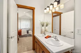 13726 Midvale Ave N, Seattle, WA 98133 - Photo 24