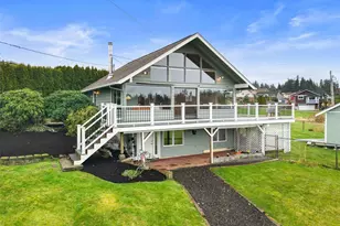 5181 NE Cedar Ln, Hansville, WA 98340 - Photo 1