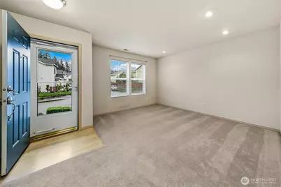 200 Ferndale Court NE, Renton, WA 98056 - Photo 2