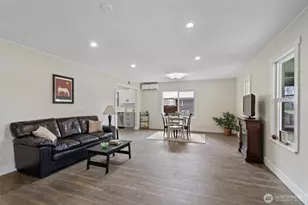 804 S Gold St, Centralia, WA 98531 - Photo 4