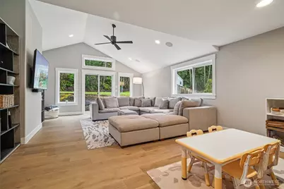 15915 68th Avenue SE, Snohomish, WA 98296 - Photo 6