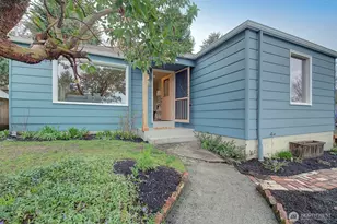 3625 36th Ave W, Seattle, WA 98199 - Photo 2