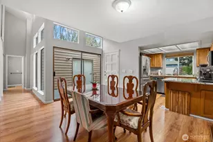 25412 213th Pl SE, Maple Valley, WA 98038 - Photo 4