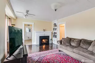 220 S 47th St, Tacoma, WA 98408 - Photo 2