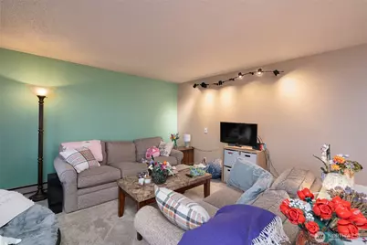 924 N Garden Street #201, Bellingham, WA 98225 - Photo 6