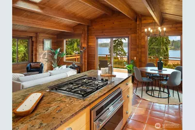 8121 SW 222nd Place, Vashon, WA 98070 - Photo 4