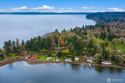 8121 SW 222nd Place, Vashon, WA 98070 - Photo 2