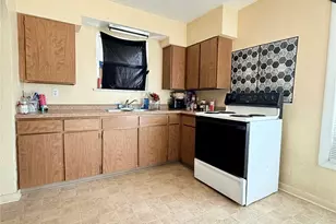 216 Cherry Ave W, Omak, WA 98841 - Photo 6