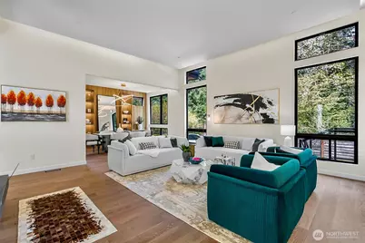 10823 SE 12th Street, Bellevue, WA 98004 - Photo 4