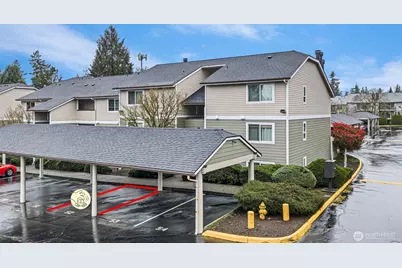 12514 NE 142nd Lane #D-104, Kirkland, WA 98034 - Photo 2