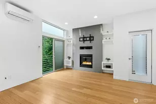 2114 E James St, Seattle, WA 98122 - Photo 10