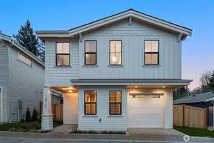 10612 NE 54th Ln, Kirkland, WA 98033 - Photo 2