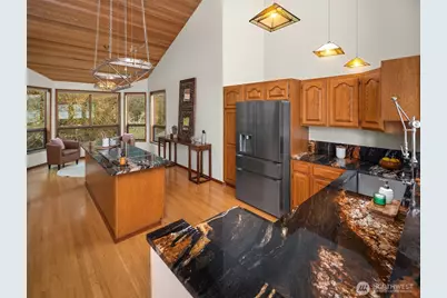 10885 Point Vashon Drive SW, Vashon, WA 98070 - Photo 14