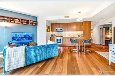 10700 NE 4th Street #1308, Bellevue, WA 98004 - Photo 6