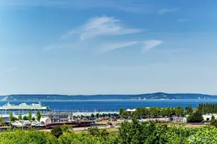 61 Pine St, Edmonds, WA 98020 - Photo 16