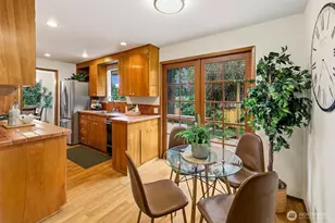 9325 217th Pl SW, Edmonds, WA 98020 - Photo 12