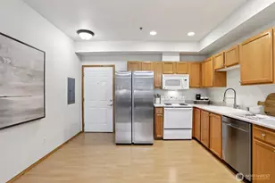 7912 170th Ave NE, Redmond, WA 98052 - Photo 8