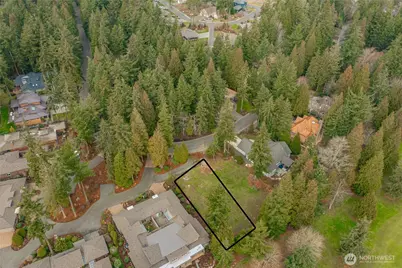 8784 Clubhouse Point Drive, Blaine, WA 98230 - Photo 16