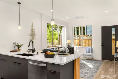 113 24th Avenue E #B, Seattle, WA 98112 - Photo 6