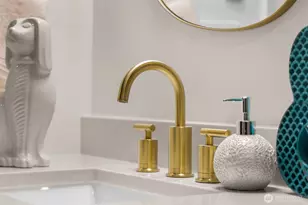 113 24th Ave E, Seattle, WA 98112 - Photo 20