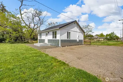 108 Centre Street S, Rainier, WA 98576 - Photo 2
