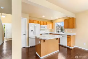 8319 203rd St Ct E, Spanaway, WA 98387 - Photo 10
