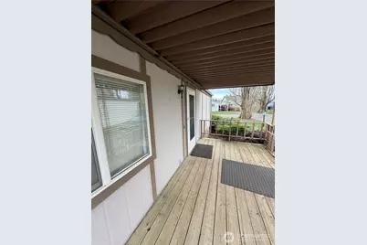 380 E Pole Road #13, Lynden, WA 98264 - Photo 4