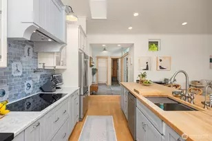 10555 NE Morning Ln, Bainbridge Island, WA 98110 - Photo 18