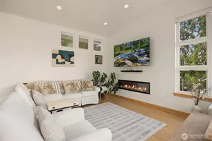 10555 NE Morning Ln, Bainbridge Island, WA 98110 - Photo 8
