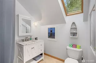 10555 NE Morning Ln, Bainbridge Island, WA 98110 - Photo 34