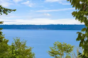 10555 NE Morning Ln, Bainbridge Island, WA 98110 - Photo 2